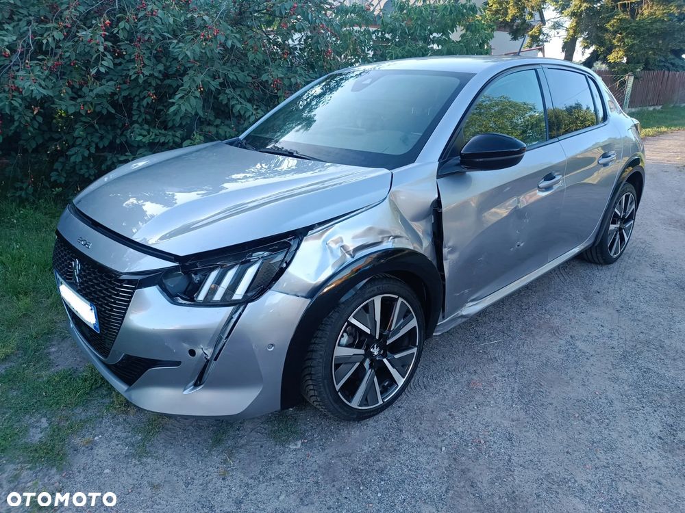 Peugeot 208 - 4