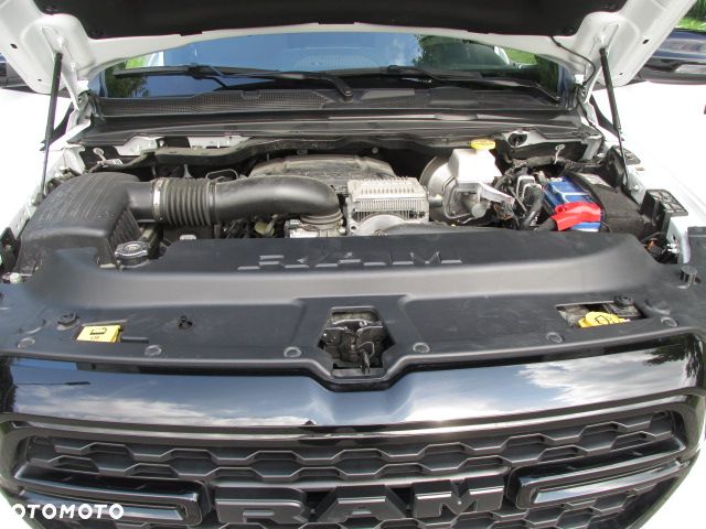 RAM 1500 Crew Cab Shortbed Bighorn - 31