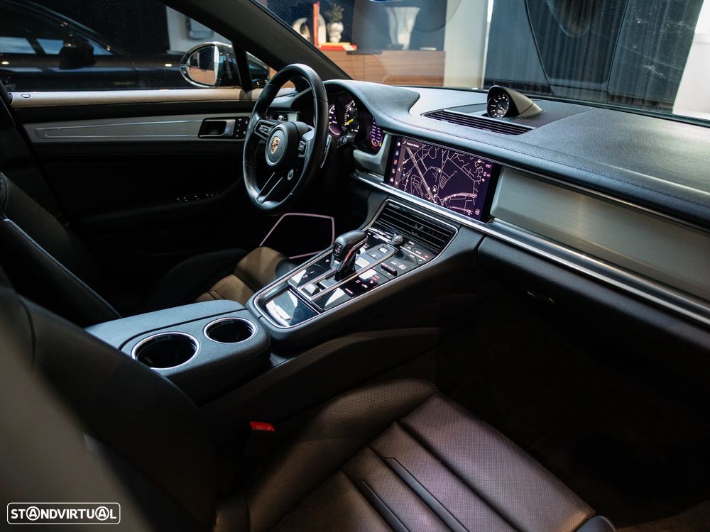 Porsche Panamera Sport Turismo 4 E-Hybrid Platinum Edition PDLS - 43