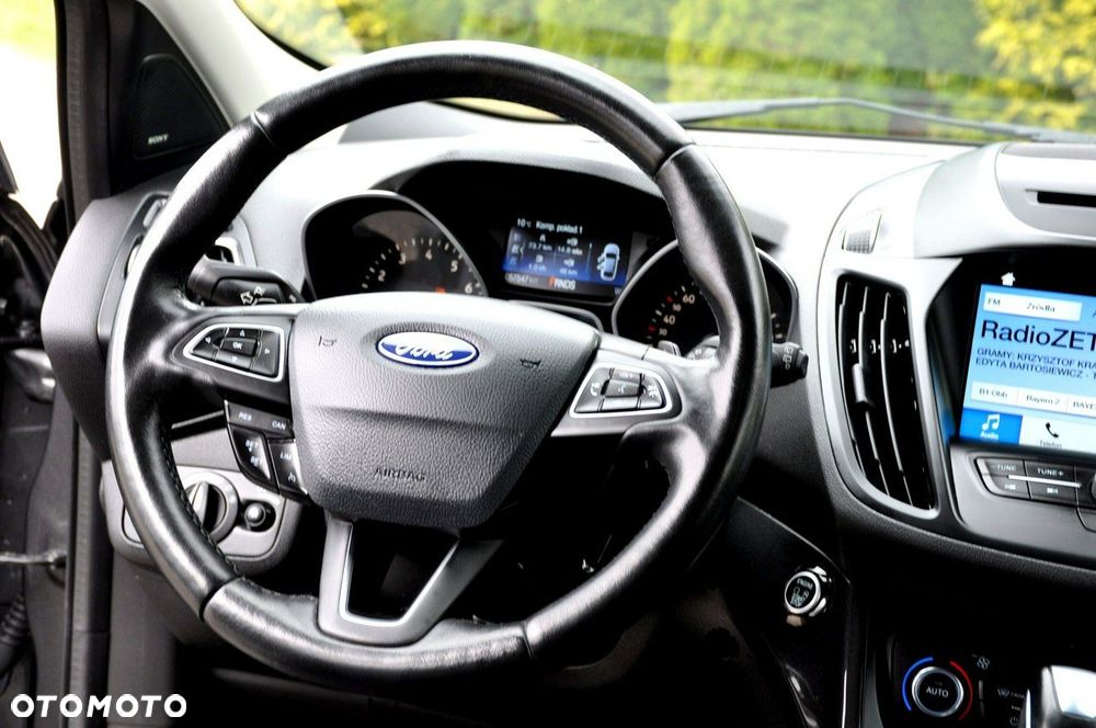 Ford Kuga - 37