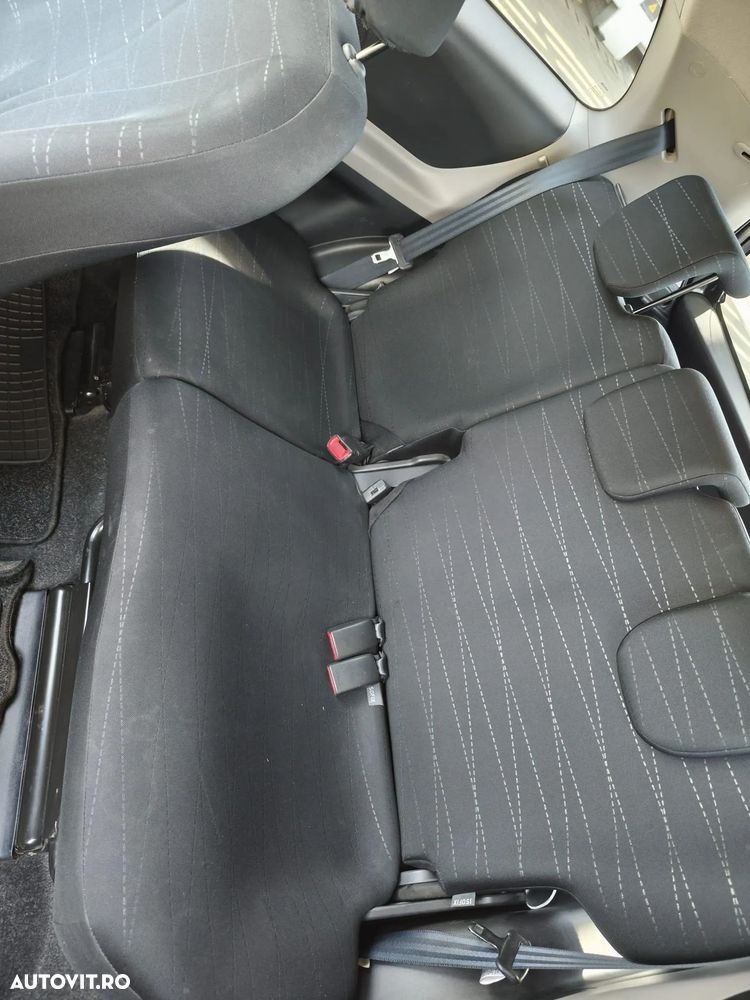 Toyota Yaris 1.3 Aut Sol - 16