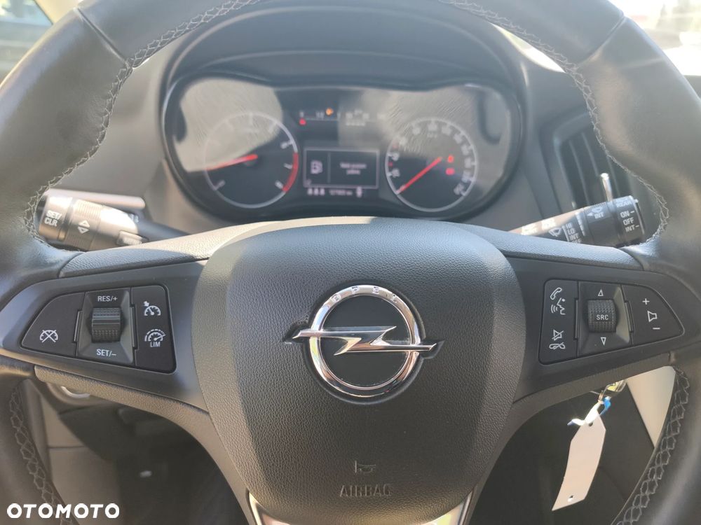Opel Zafira 1.4 Turbo ON - 17