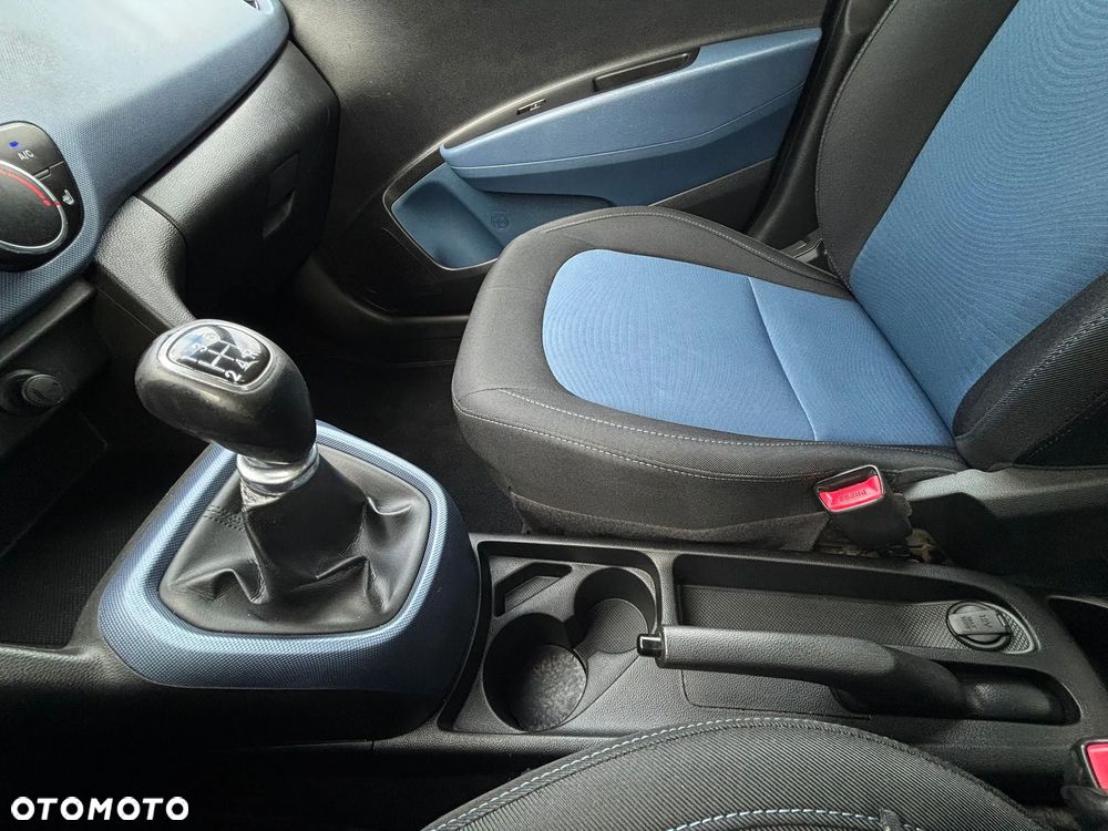 Hyundai i10 1.0 BlueDrive Premium - 18