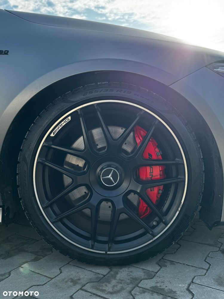 Mercedes-Benz CLA - 13