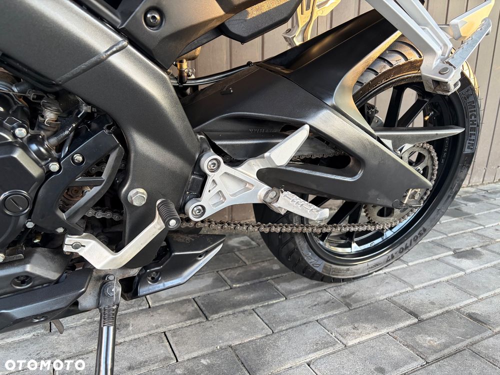 Yamaha MT - 21