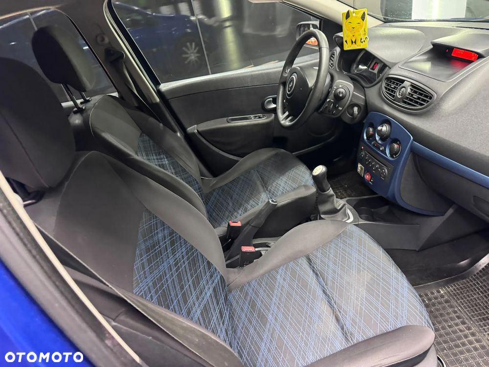 Renault Clio 1.2 16V Authentique - 14