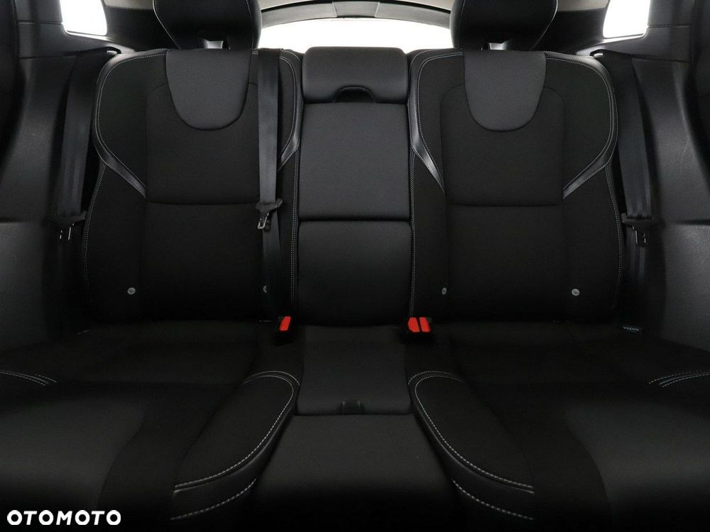 Volvo V40 T2 Drive-E Momentum - 18