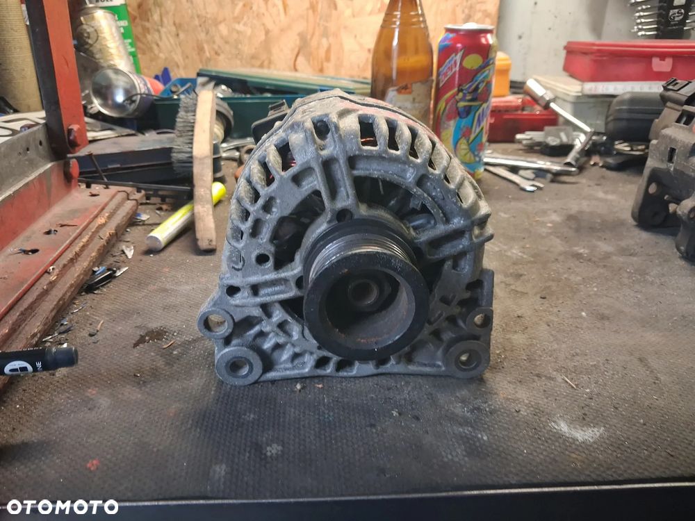 ALTERNATOR VOLKWAGEN AUDI SEAT SKODA  70A 037903025 - 2