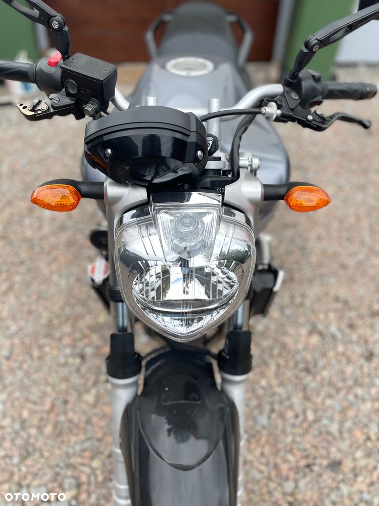 Yamaha FZ6 - 4