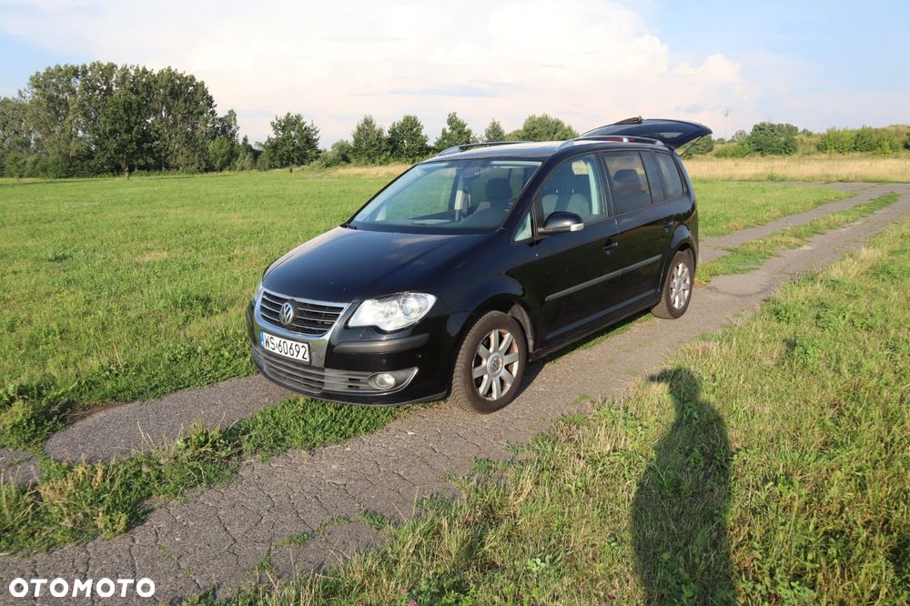 Volkswagen Touran - 8