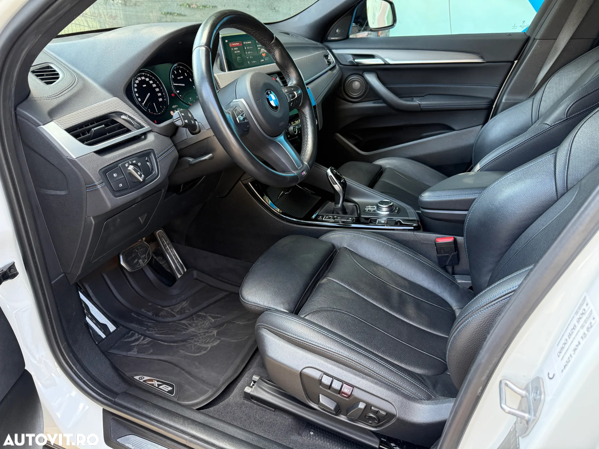 BMW X2 xDrive20i AT - 9