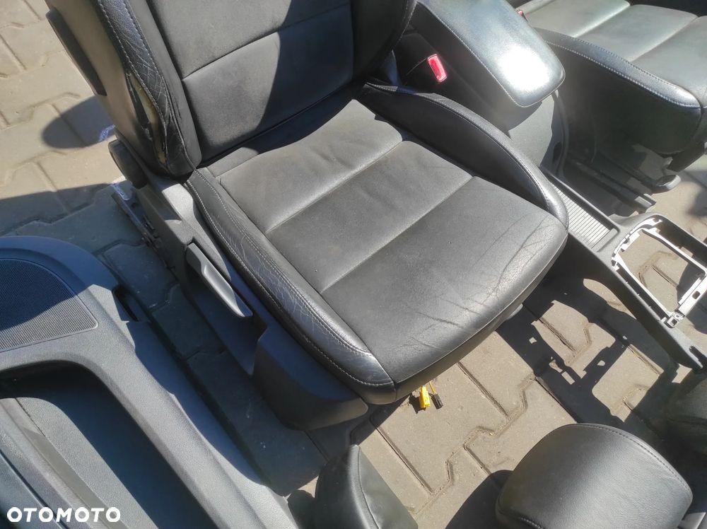 SKODA SUPERB 2 KOMBI FOTELE FOTEL TAPICERKA SIEDZENIA KOMPLET PRZÓD KANAPA BOCZKI SKÓRA SKÓRZANE BOCZKI BOCZEK PODŁOKIETNIK ALCANTARA WYSYŁKA !!!! - 7