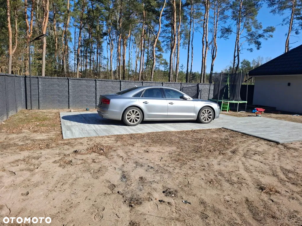 Audi A8 - 9