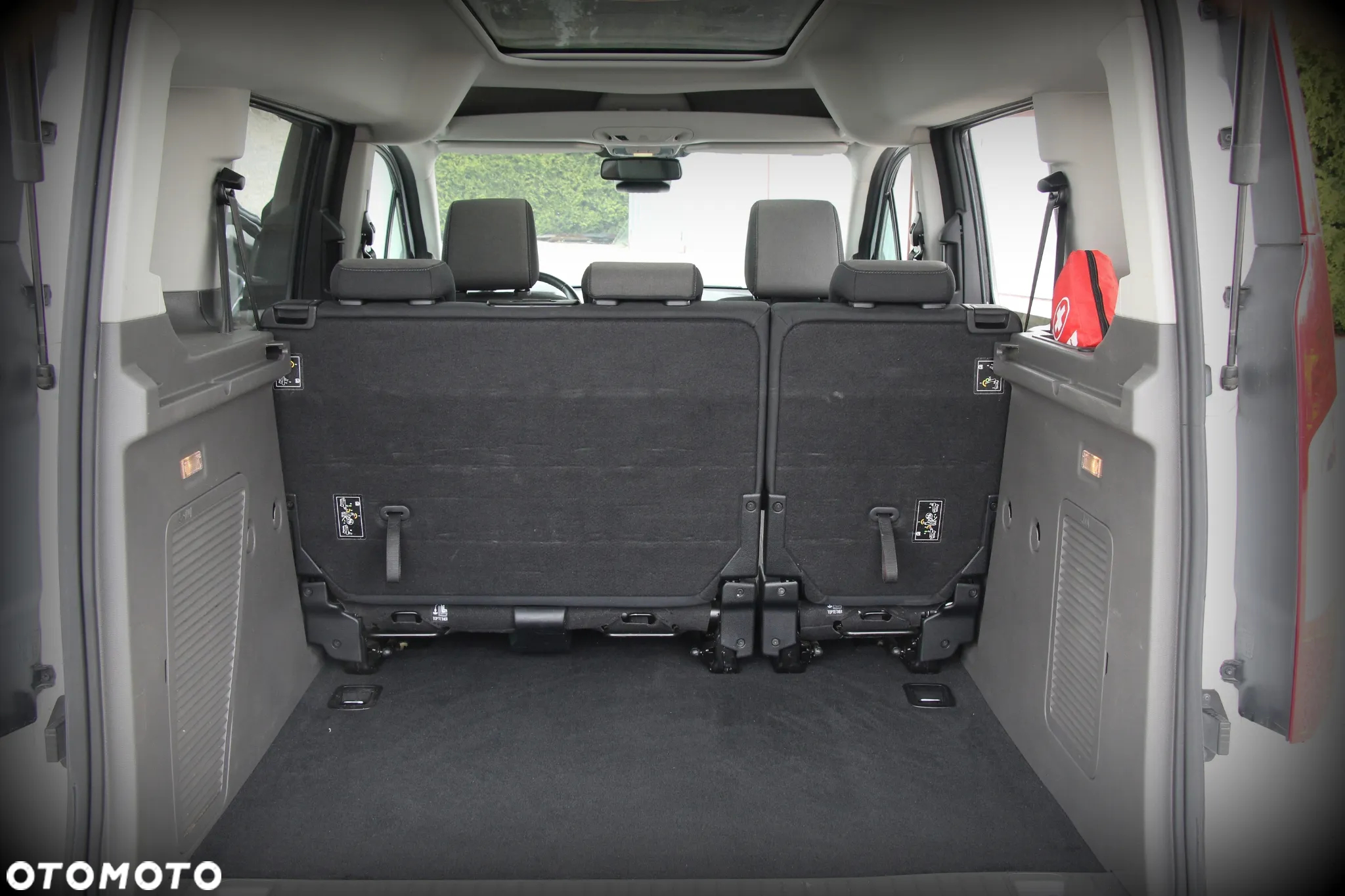 Ford Tourneo Connect 1.5 EcoBlue Titanium - 19