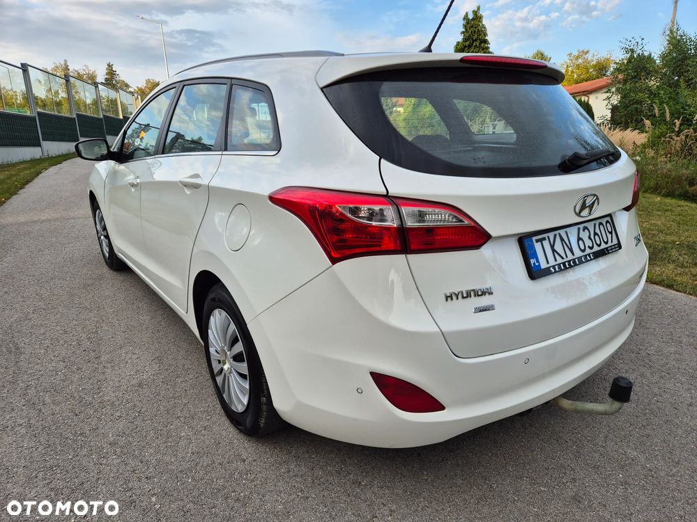 Hyundai i30 ver-1-6-crdi-bluedrive-comfort - 3