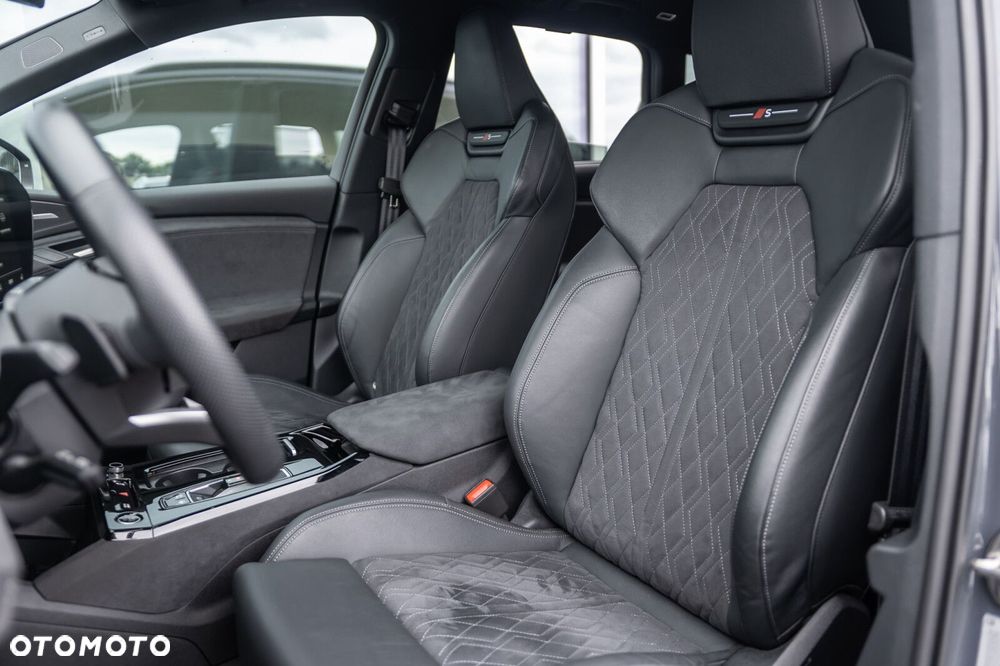 Audi Q6 e-tron - 9