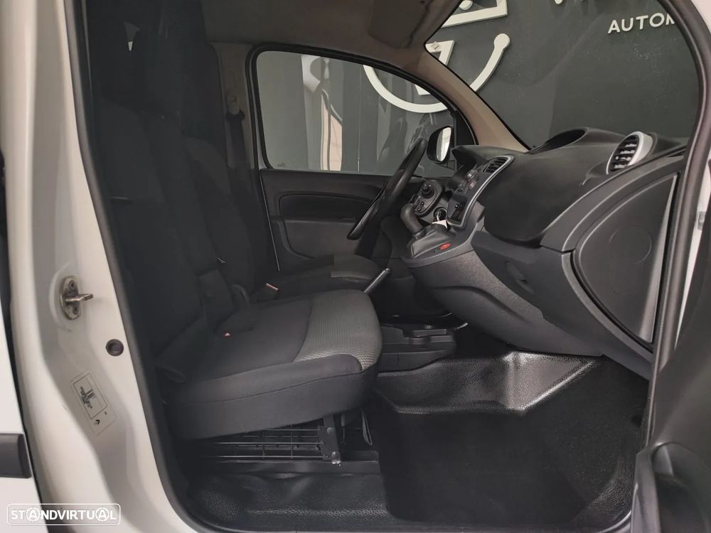 Renault KANGOO DCI EXPRESS 3LUG - 22