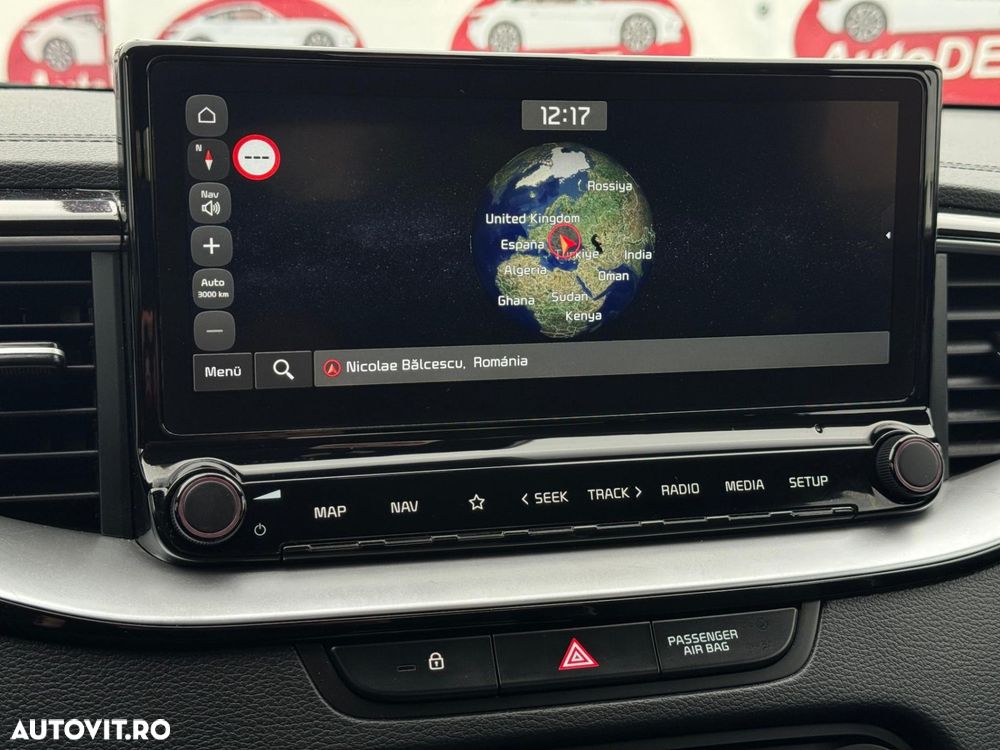 Kia XCeed - 10