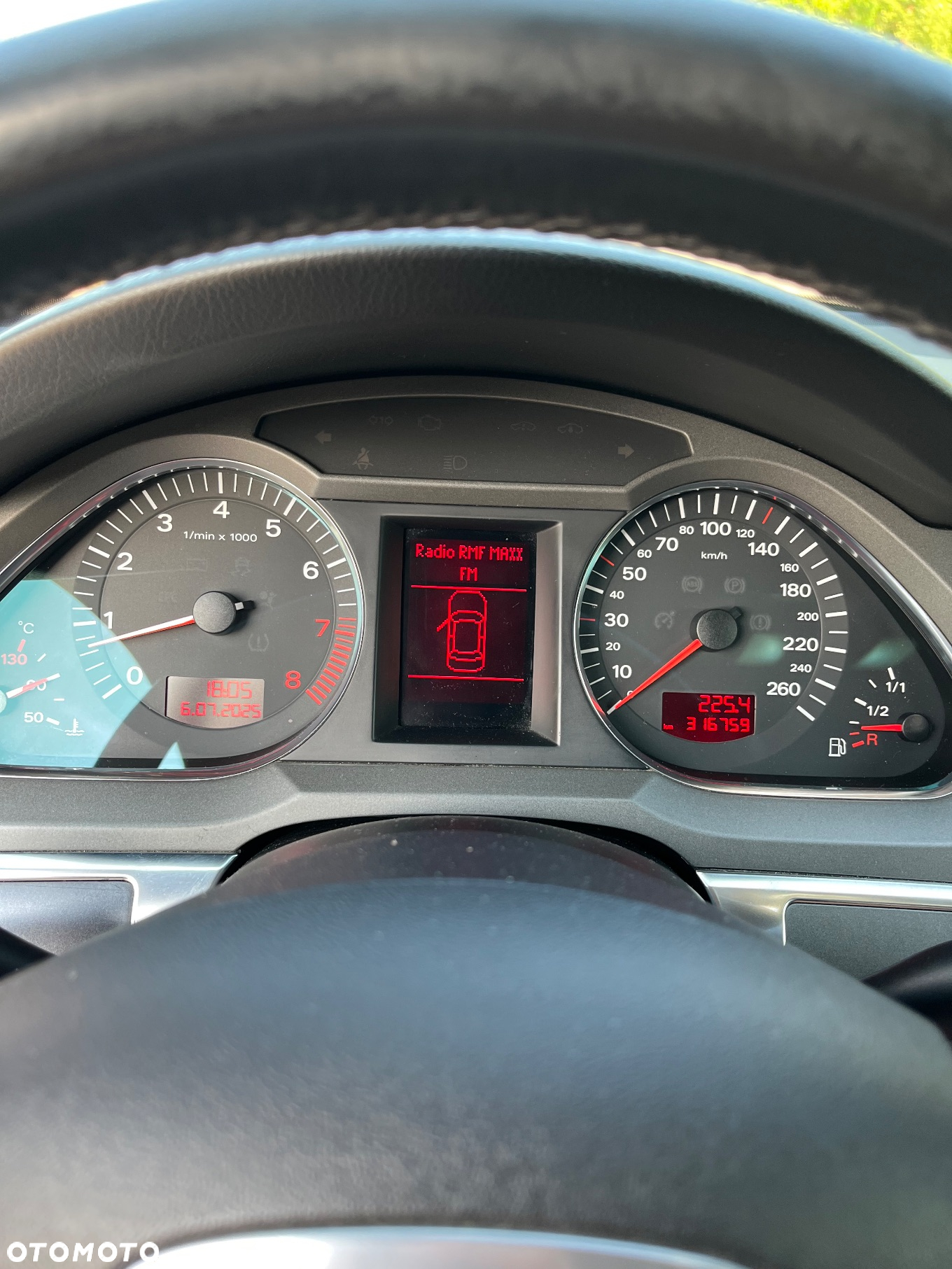 Audi A6 2.4 - 18