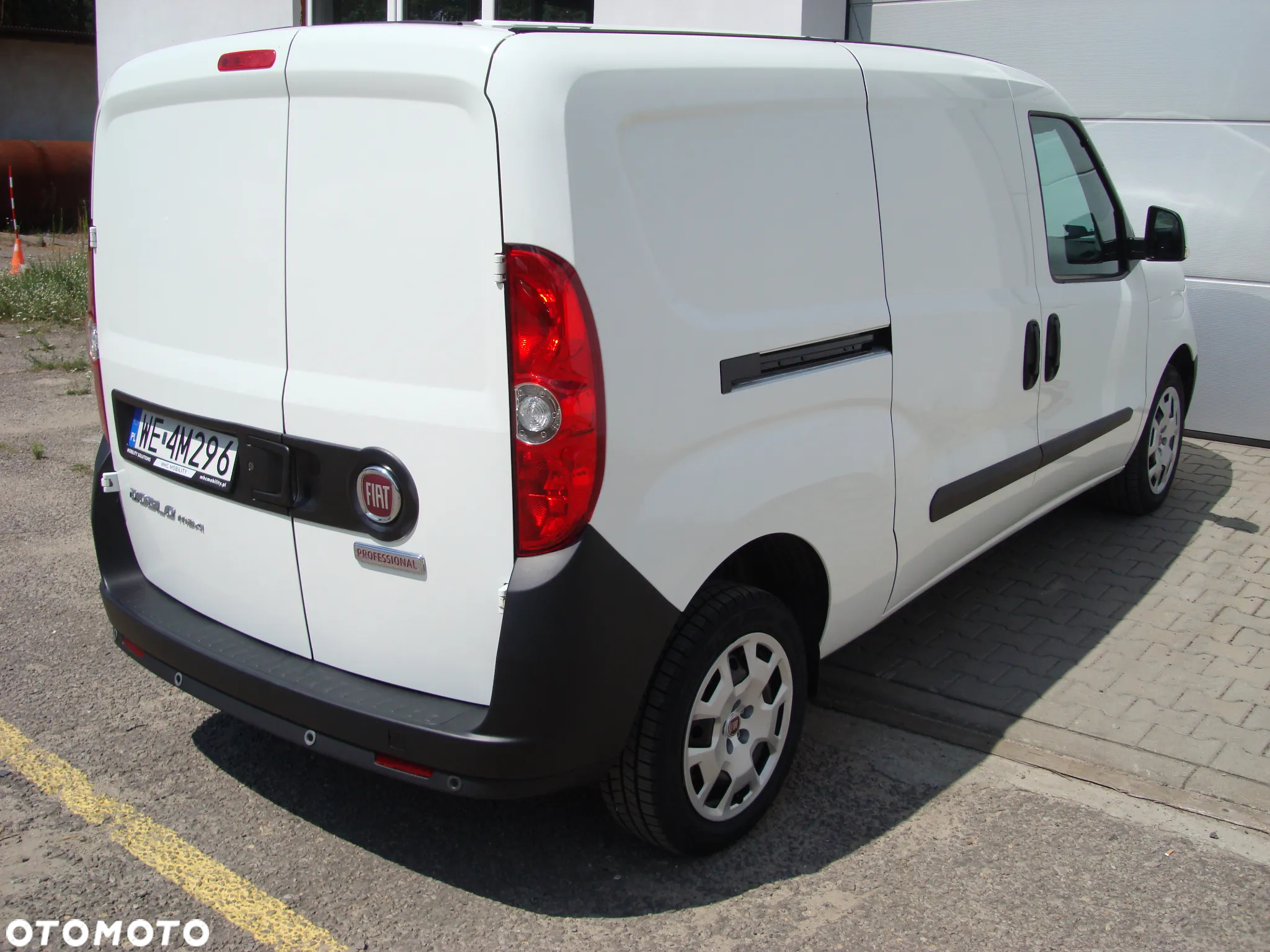 Fiat DOBLO Cargo Van Maxi LONG_L2 H1_1.6 MJET (105 KM)_SX_3-osob._2021 r._EURO 6_F.Vat 23%_Serwis ASO_BEZWYPADKOWY 100%_Zadbany_Salon PL - 31