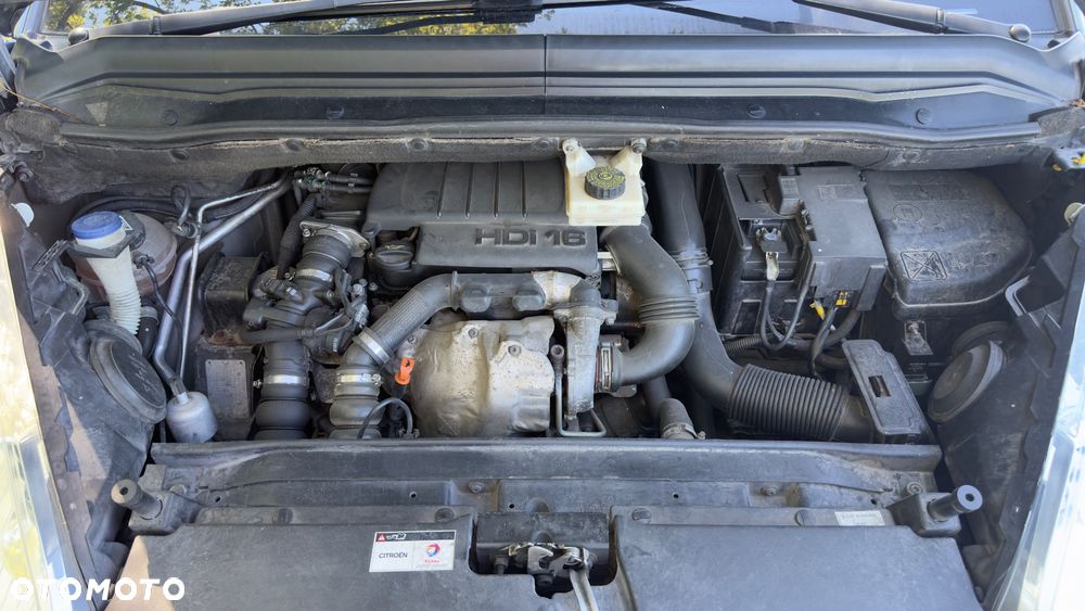 Citroën C4 Picasso 1.6 HDi Equilibre Navi Pack MCP - 12
