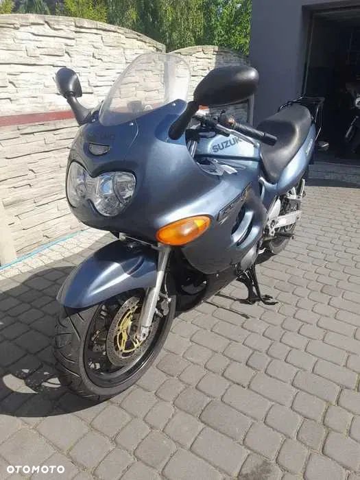 Suzuki GSX - 3