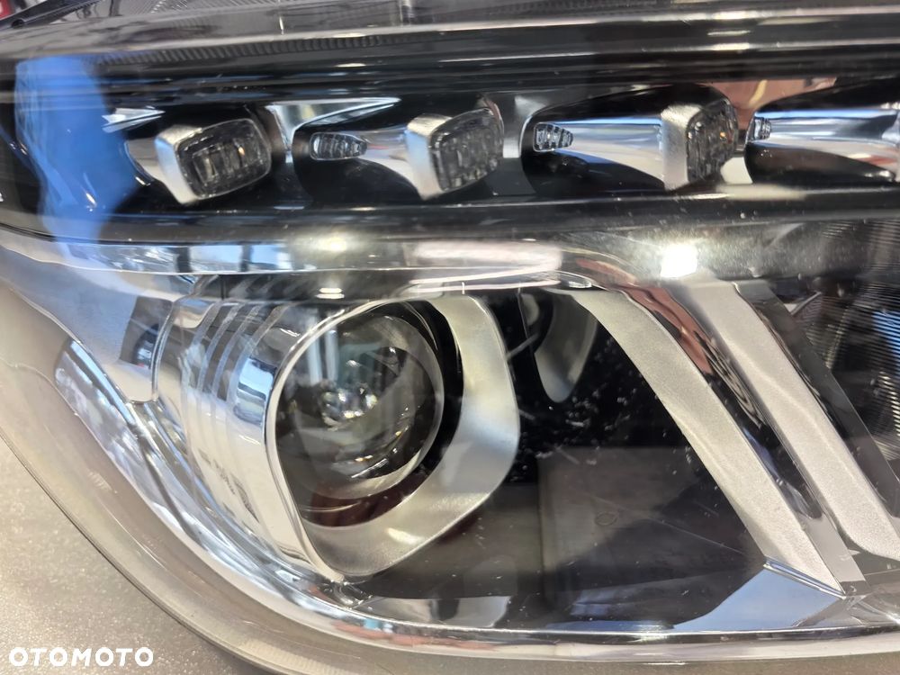 SSANGYONG KORANDO TURISMO 18- PRAWA LAMPA PRZEDNIA PRZÓD LED , NR 1011-500600 / 8310221720 , NR AUKCJI LPP229 - 6