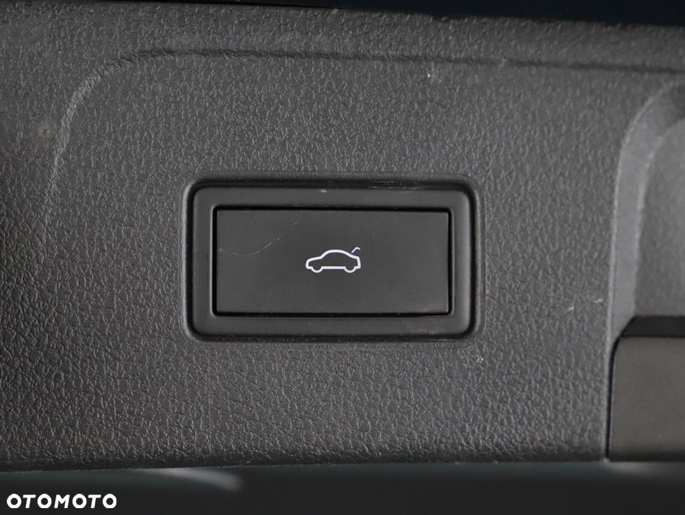 Volkswagen Passat - 26