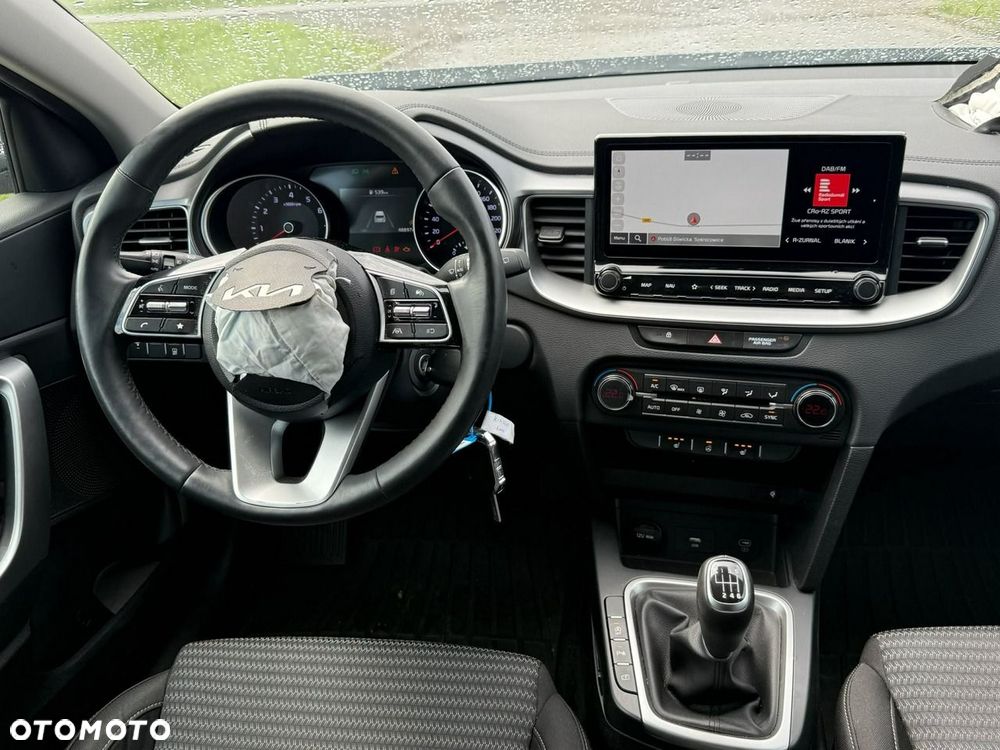 Kia Ceed 1.5 T-GDI Business Line - 25