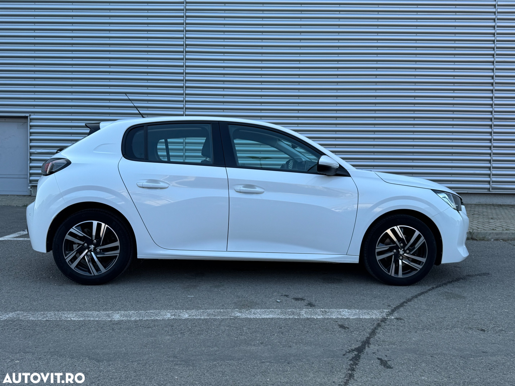 Peugeot 208 PureTech 110 Stop & Start Allure - 36