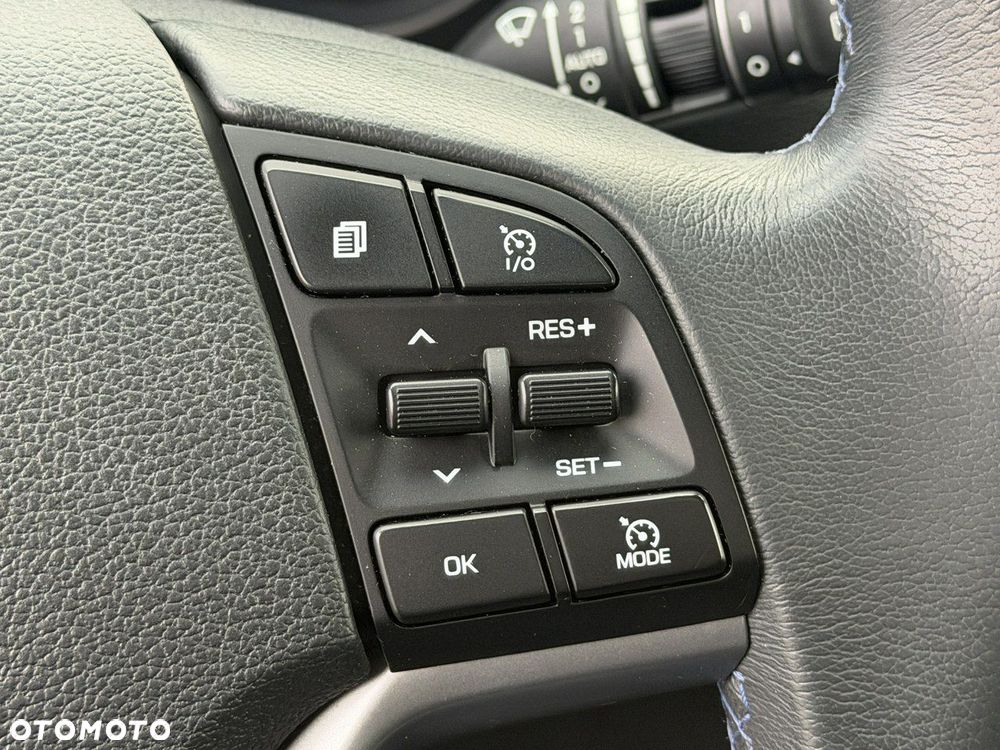 Hyundai Tucson blue 1.7 CRDi 2WD DCT Premium - 23