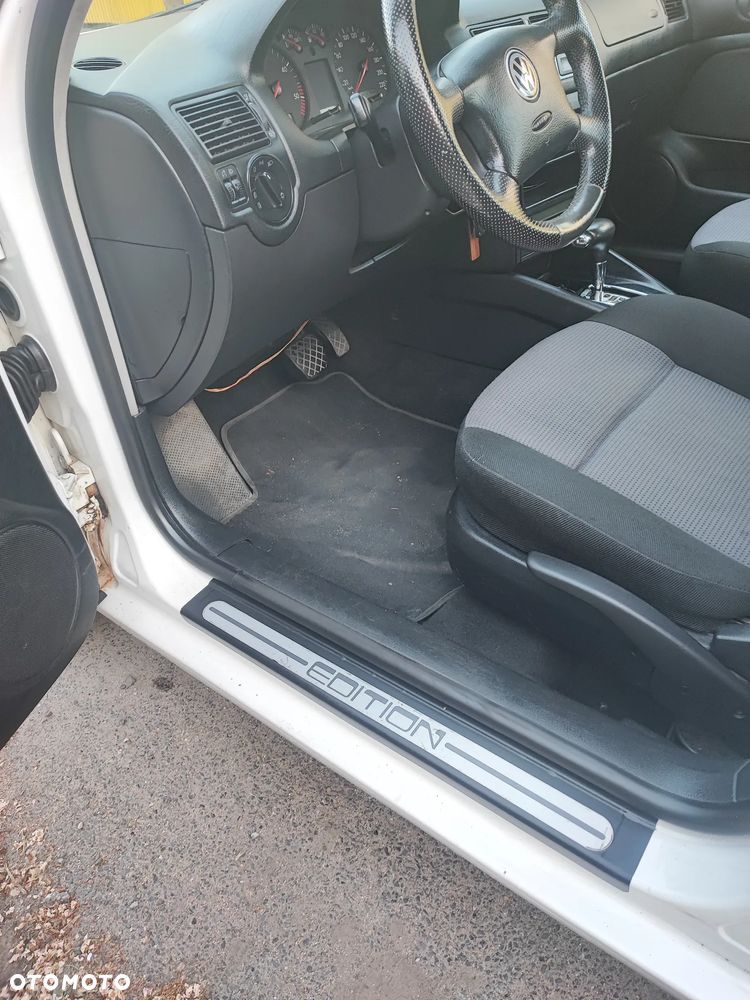 Volkswagen Golf - 38