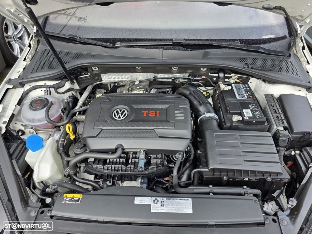 VW Golf 2.0 TSI GTi TCR DSG - 40