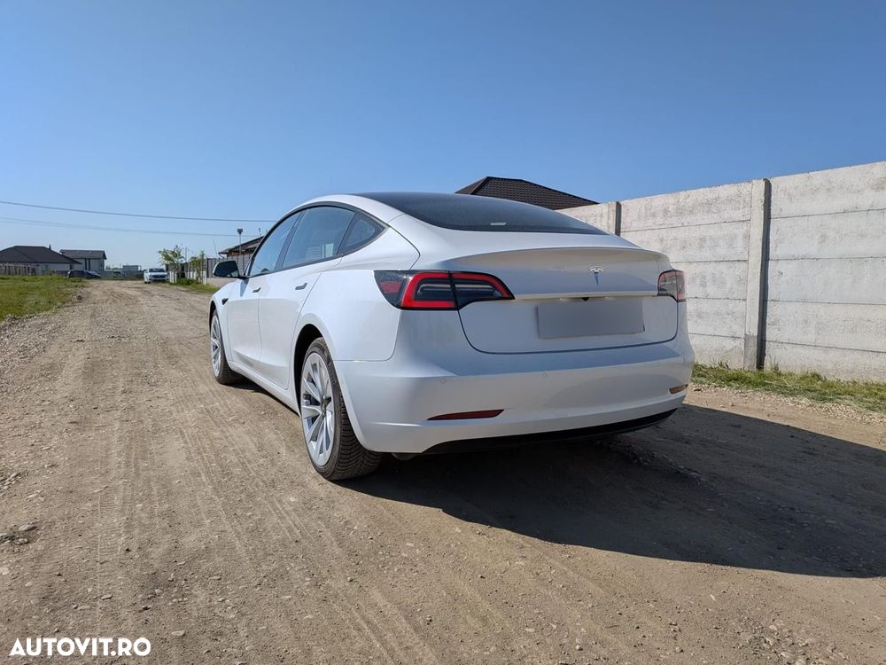 Tesla Model 3 Long Range AWD Premium - 5
