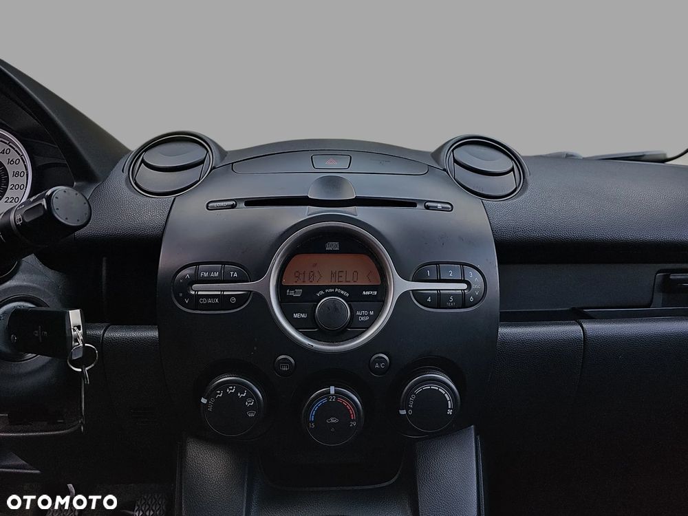 Mazda 2 - 18