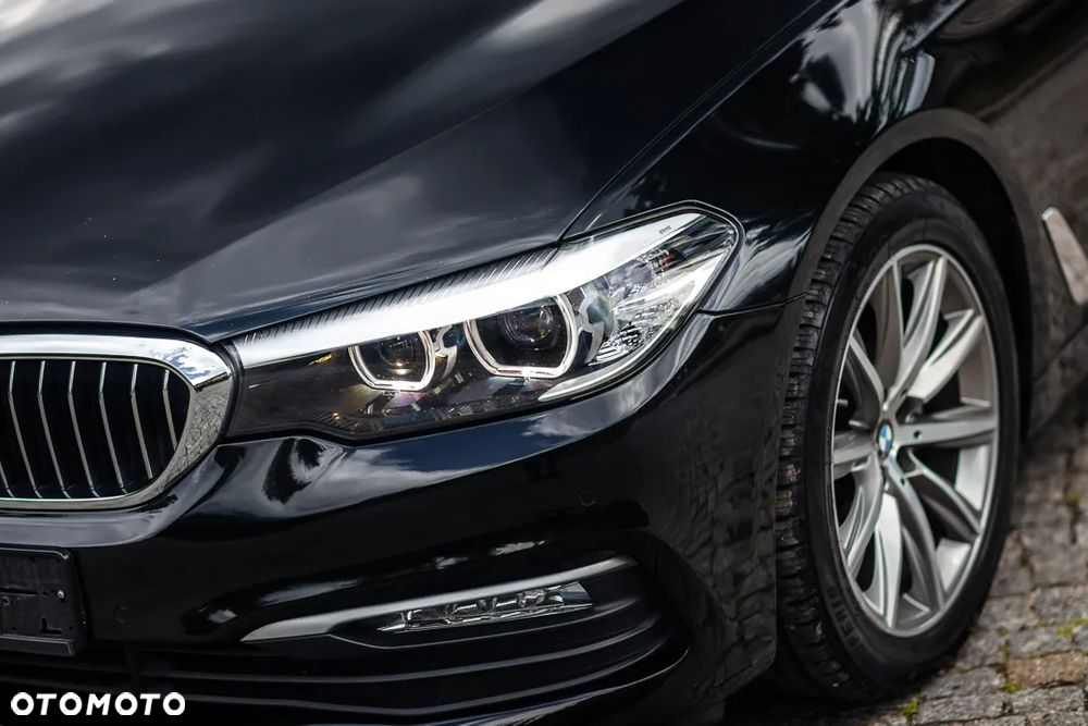 BMW Seria 5 520d Luxury Line - 10