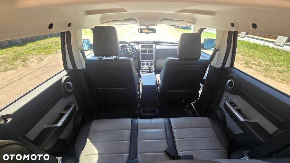 Dodge Nitro 2.8 CRD SE - 14