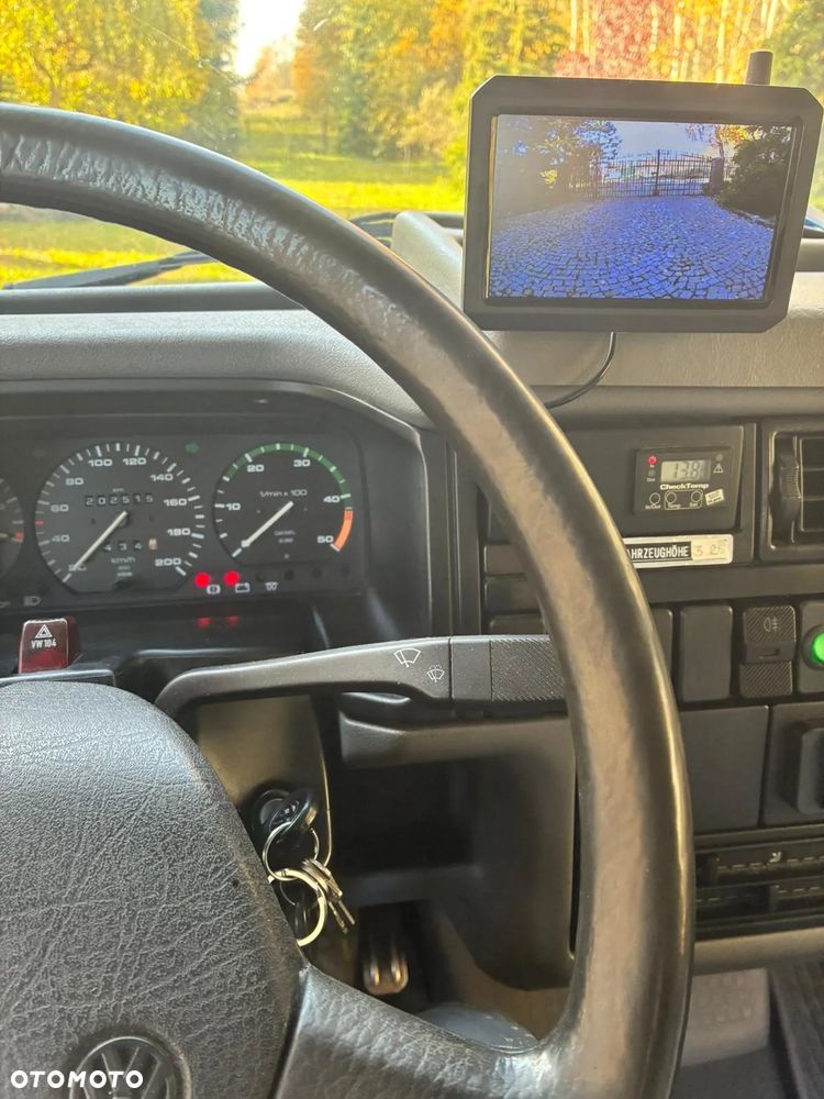 Volkswagen T4 KARMANN GIPSY - 12