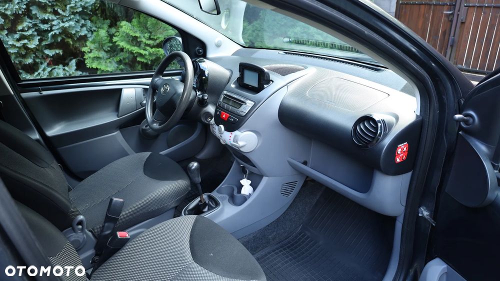 Toyota Aygo - 14