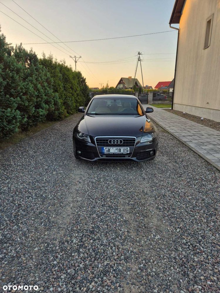 Audi A4 Limousine