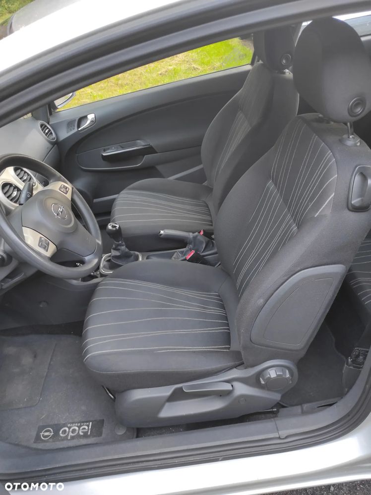 Opel Corsa 1.2 16V - 7