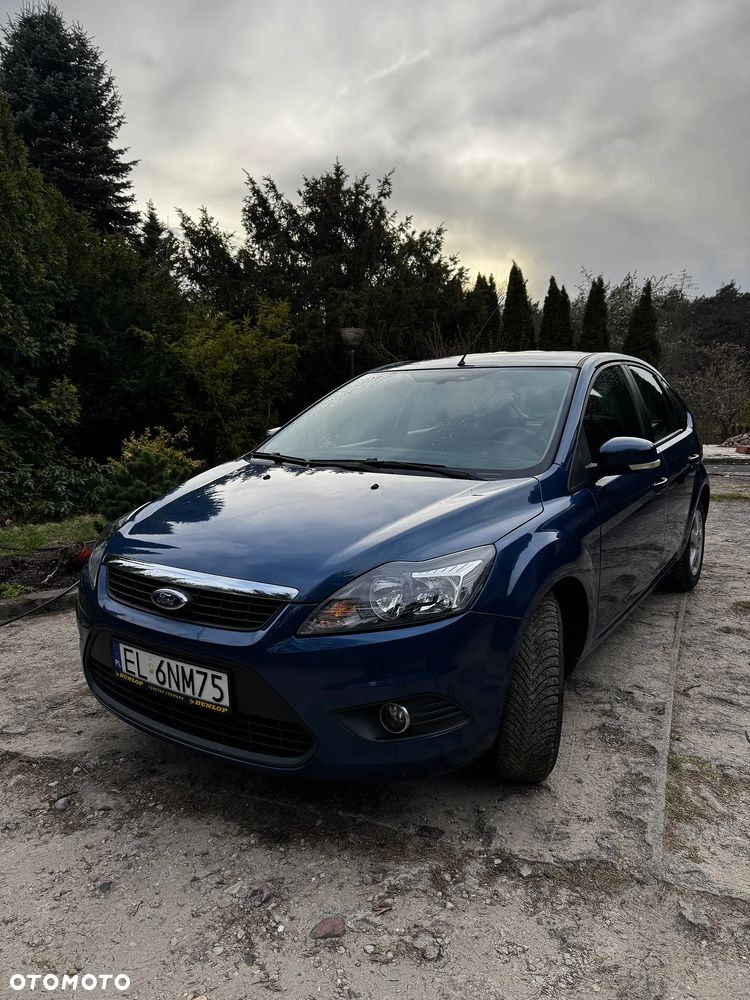 Ford Focus 1.6 16V Ambiente - 2