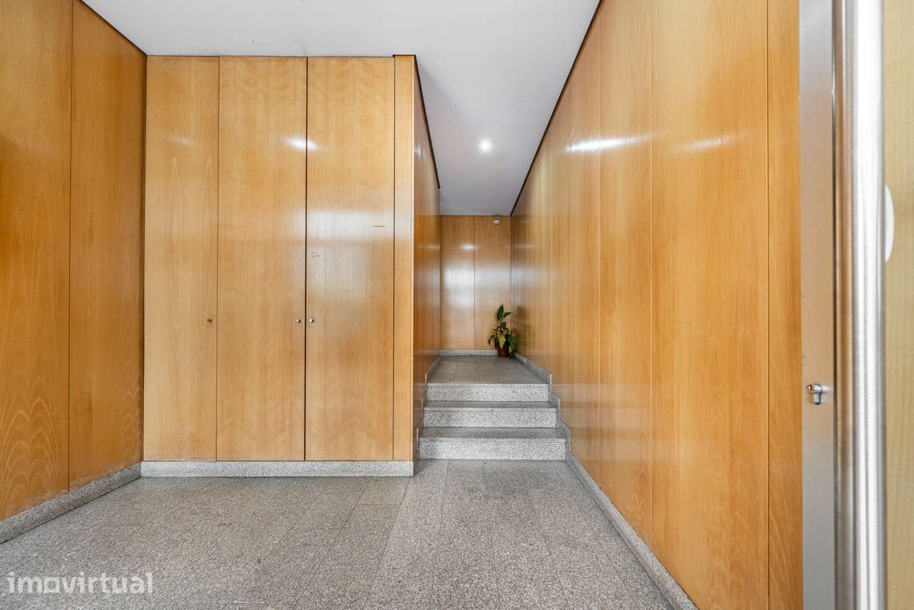 Apartamento T3 renovado em Celeirós - Grande imagem: 2/29