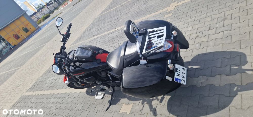 Suzuki Boulevard - 31