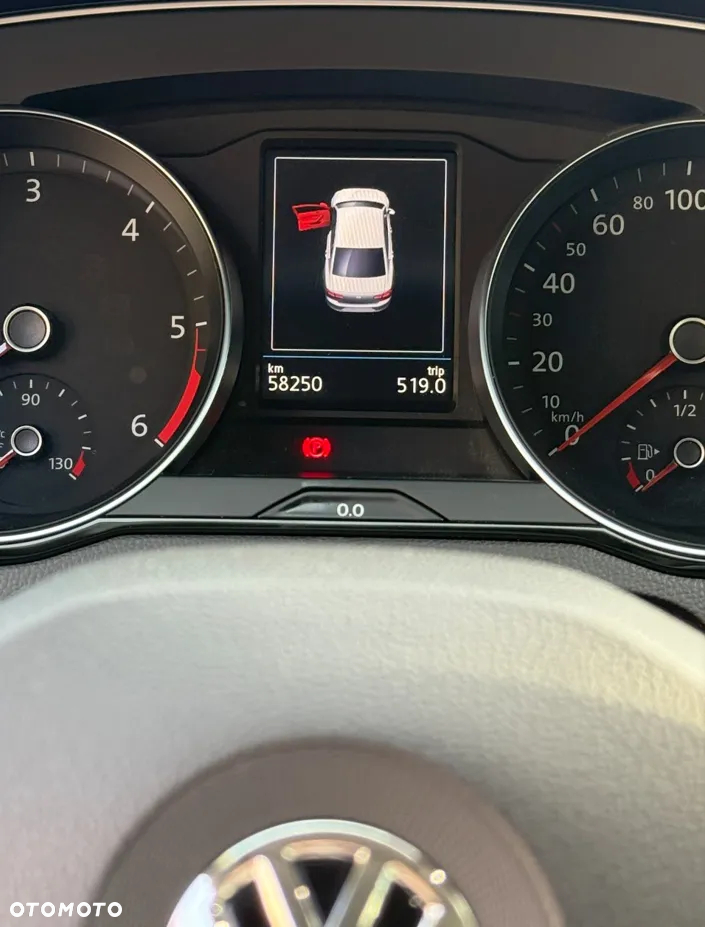 Volkswagen Passat 2.0 TDI Elegance DSG - 18