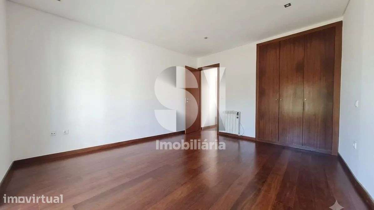 Moradia T4 no Centro da Cidade da Póvoa de Varzim - Grande imagem: 5/24