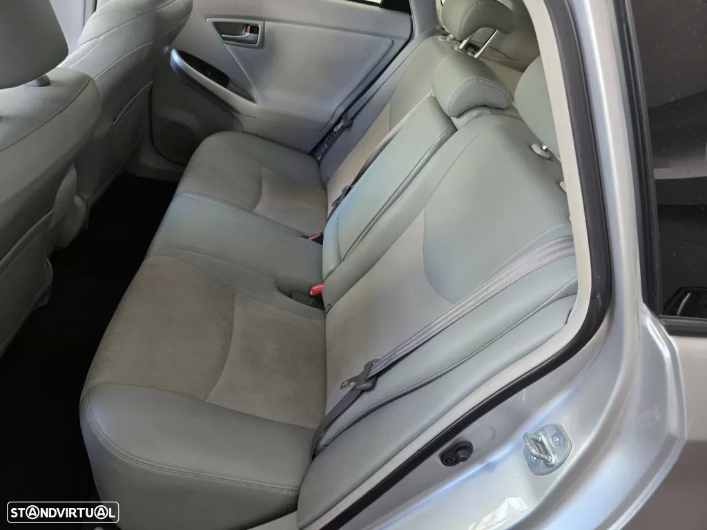 Toyota Prius 1.8 Exclusive - 11