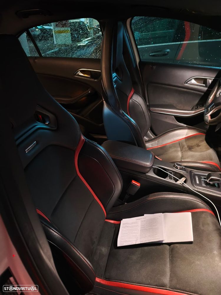 Mercedes-Benz A 45 AMG 4-Matic - 4