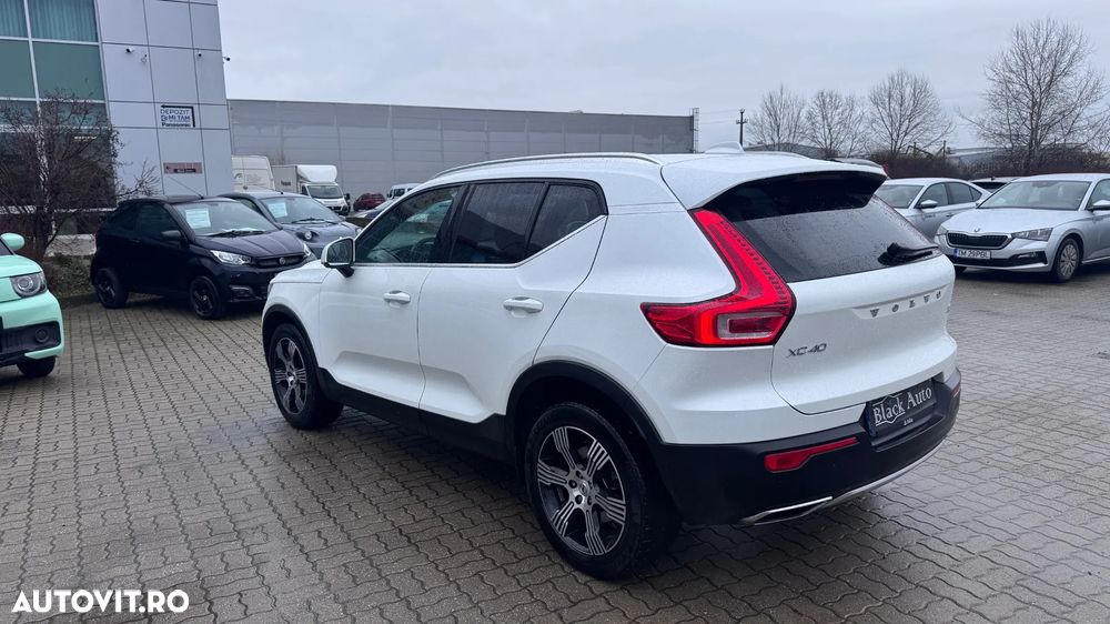 Volvo XC 40 D4 AWD Geartronic Inscription - 3