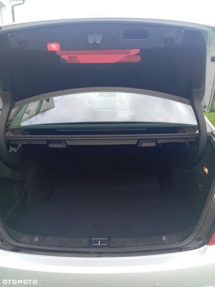 Mercedes-Benz Klasa C 180 Kompressor BlueEFFICIENCY - 13